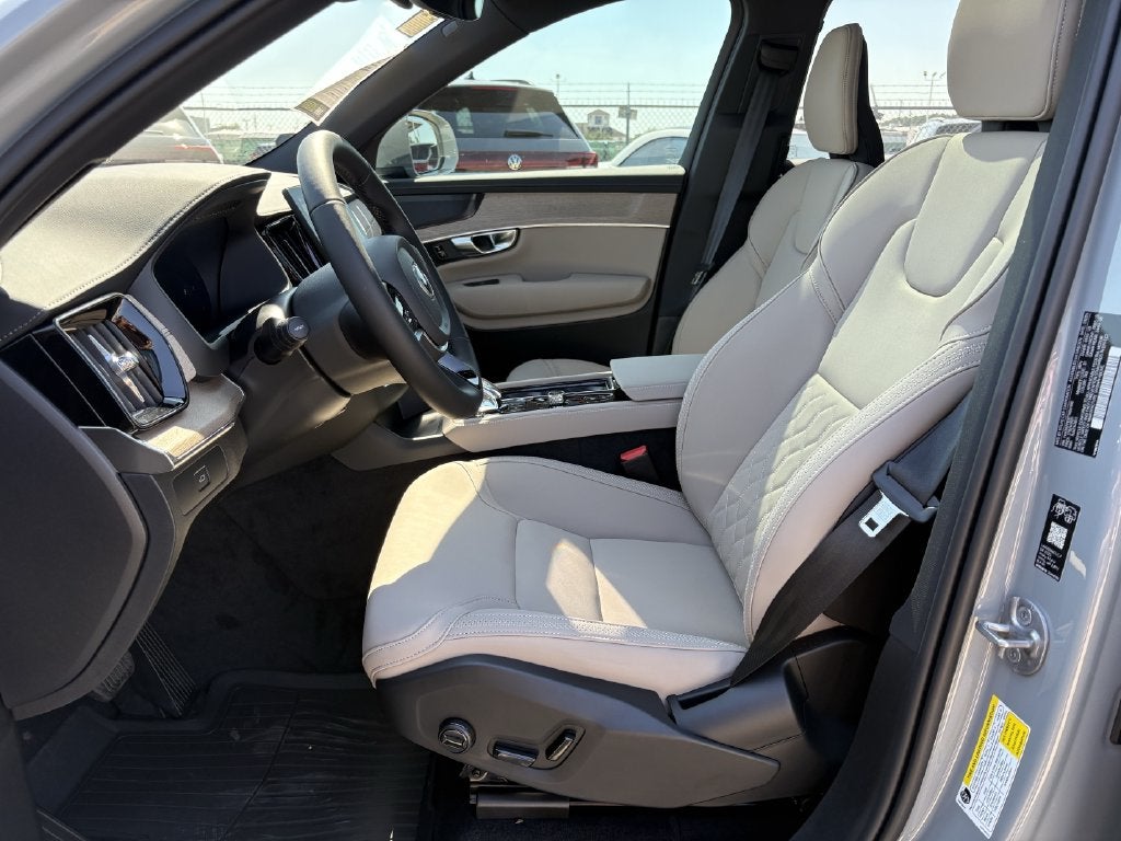 2026 Volvo XC90 B6 Plus 7-Seater