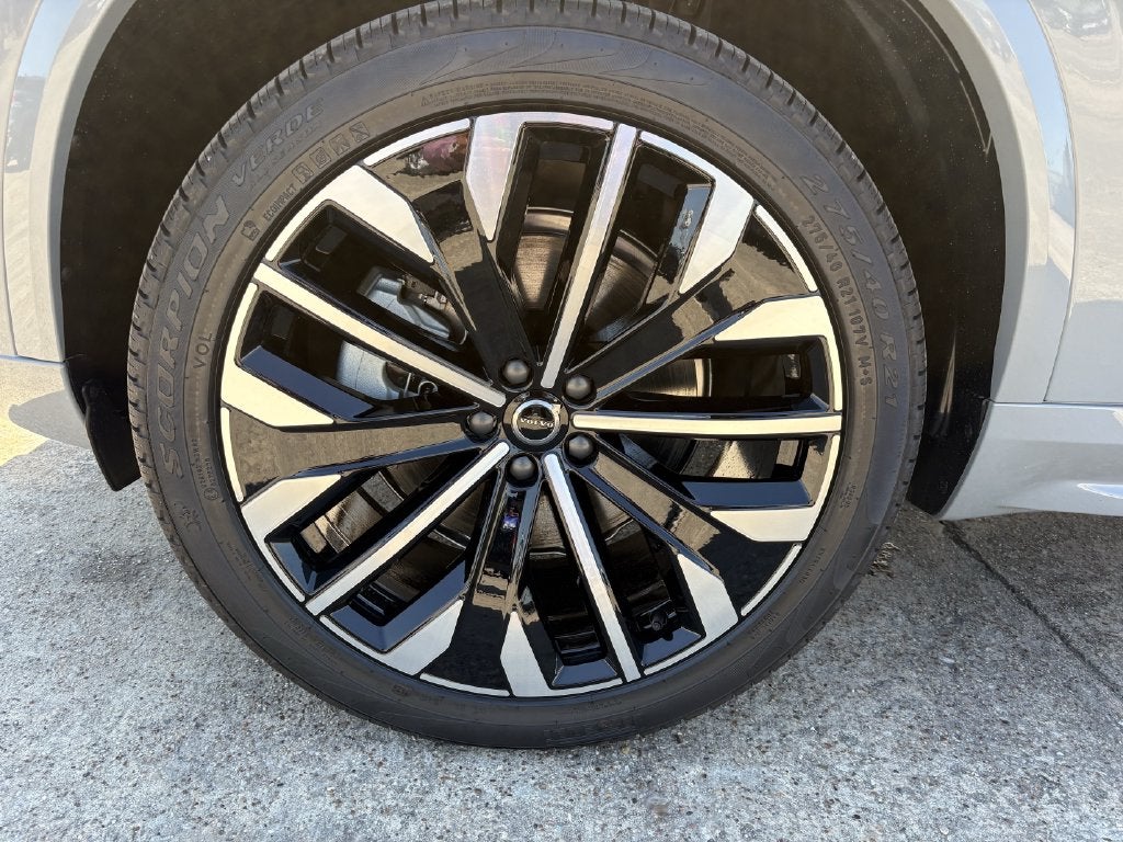 2026 Volvo XC90 B6 Plus 7-Seater