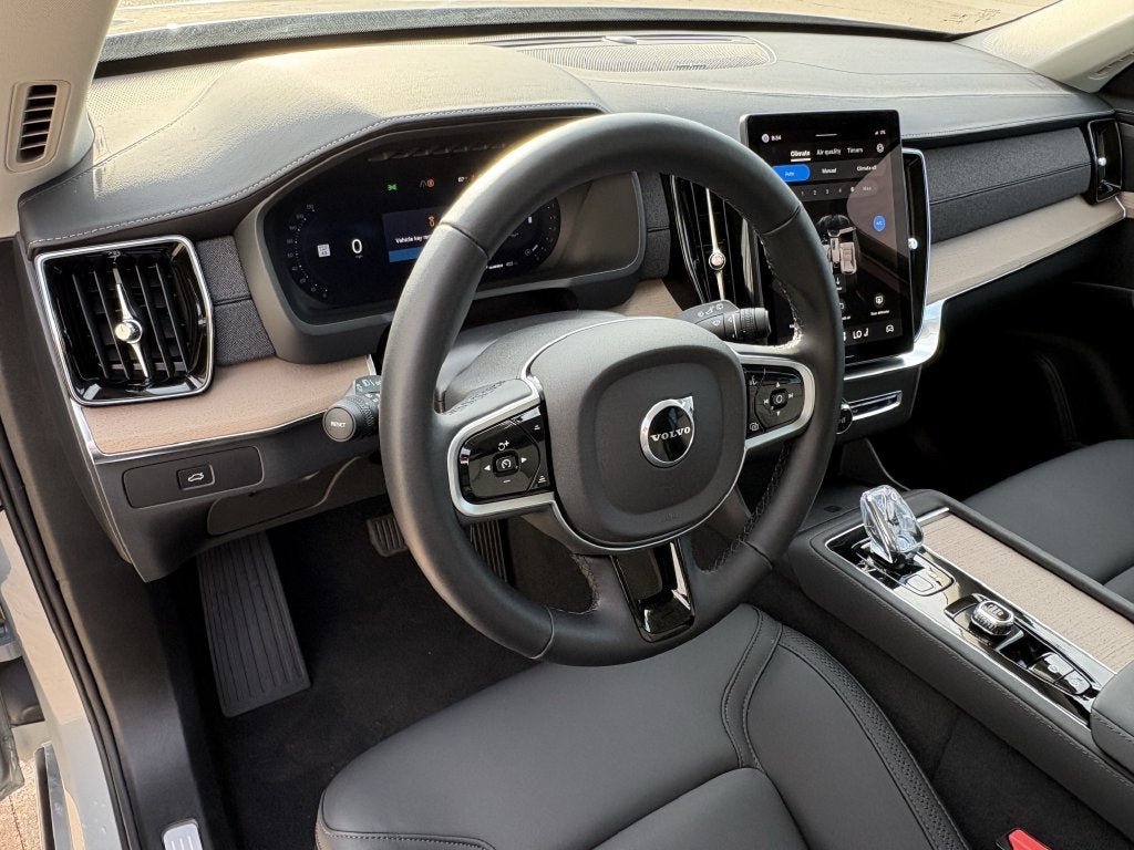 2026 Volvo XC90 B6 Plus 7-Seater