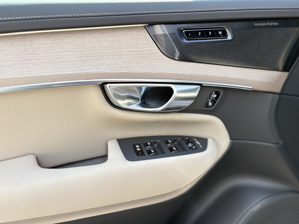 2026 Volvo XC90 B6 Plus 7-Seater