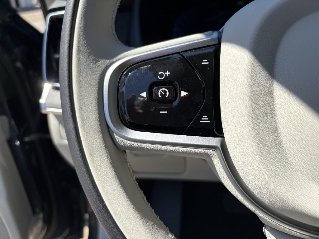 2026 Volvo XC90 B6 Ultra