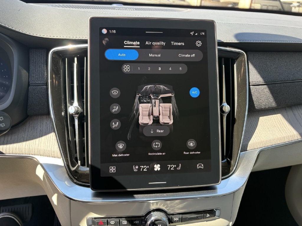 2026 Volvo XC90 B6 Ultra