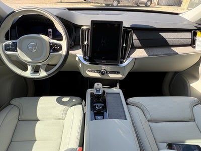 2026 Volvo XC90 B6 Ultra