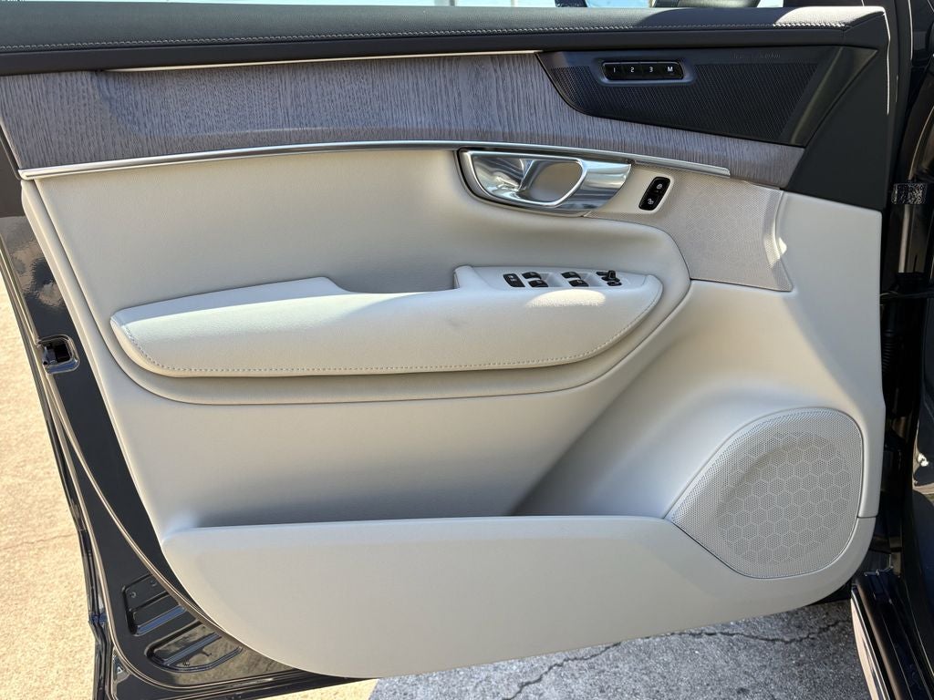 2026 Volvo XC90 B6 Ultra