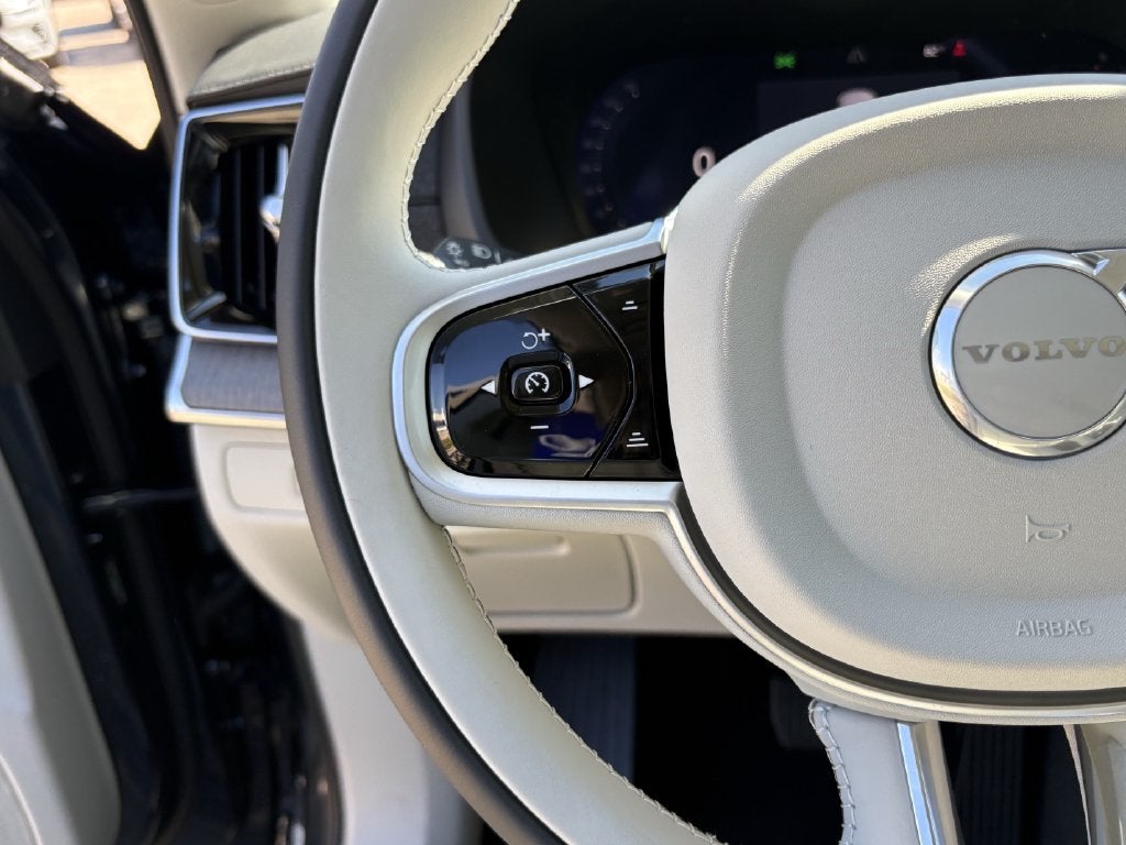 2026 Volvo XC90 B6 Ultra