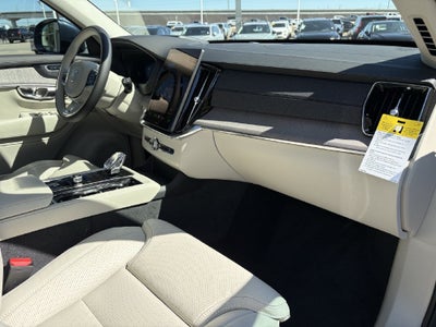 2026 Volvo XC90 B6 Ultra