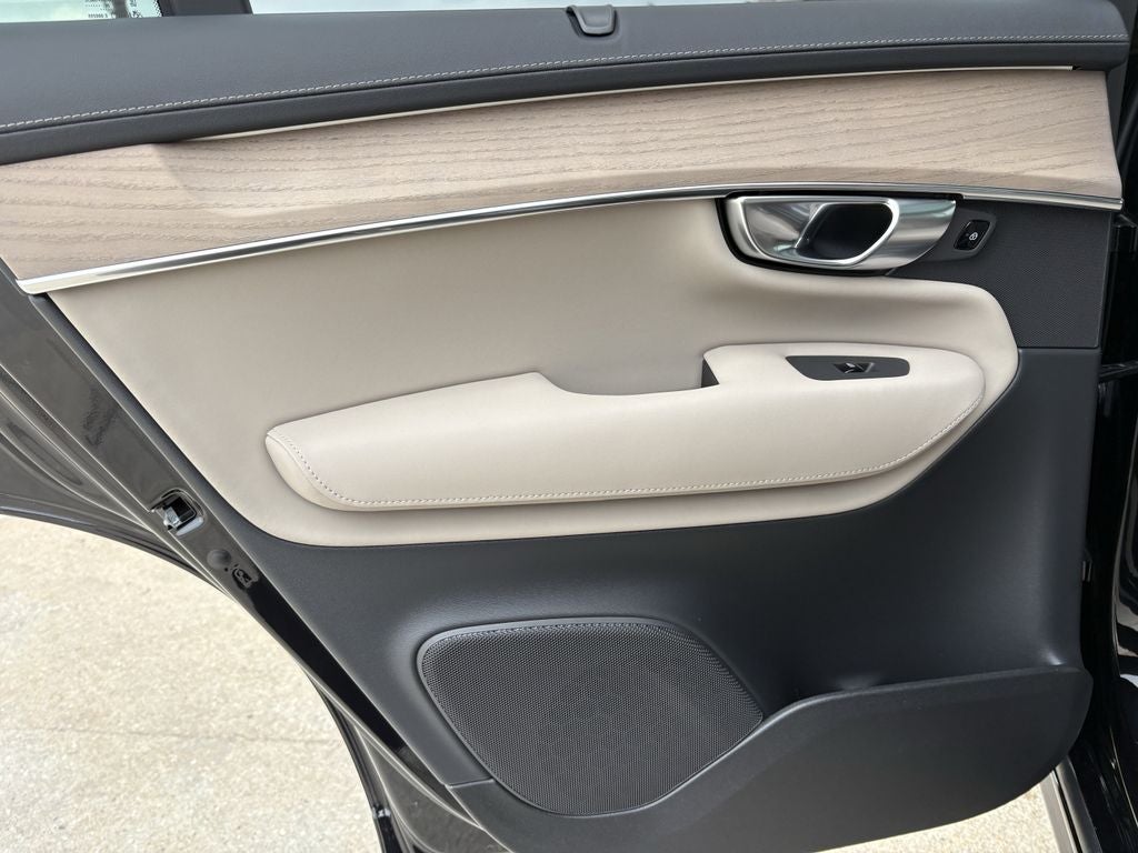 2026 Volvo XC90 B6 Ultra