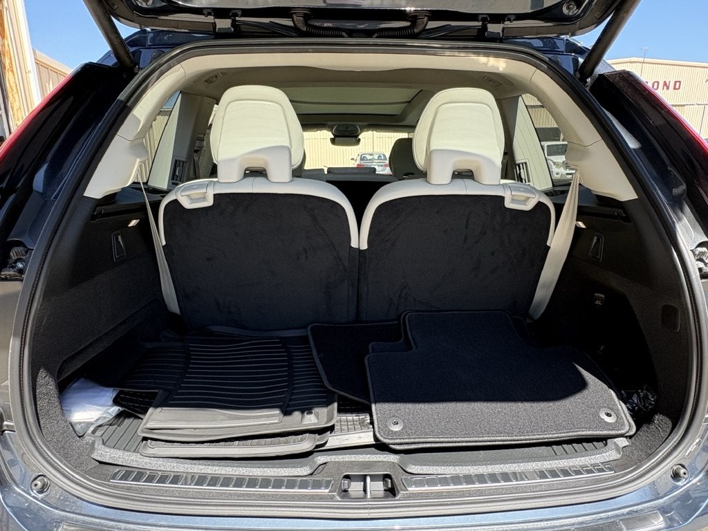 2026 Volvo XC90 B6 Ultra