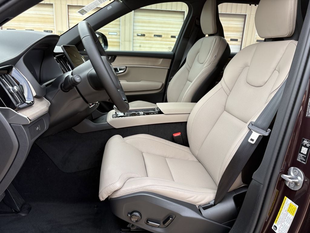 2026 Volvo XC90 B6 Ultra