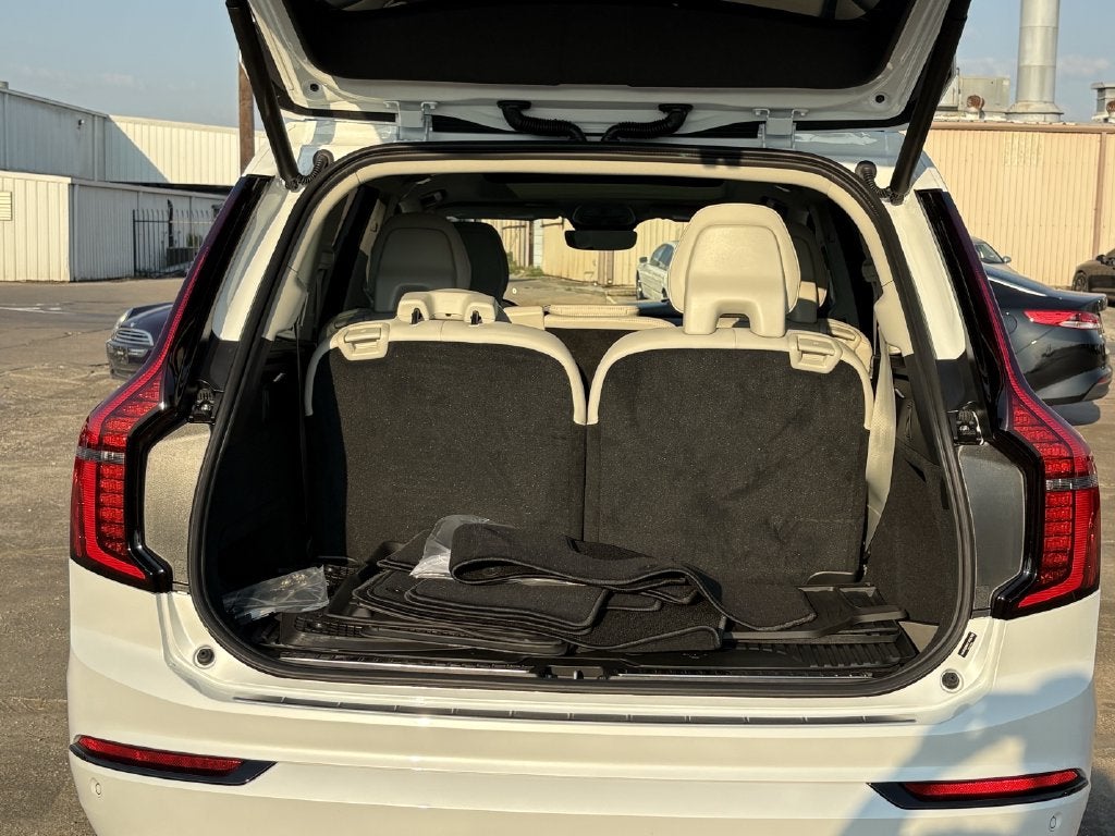 2026 Volvo XC90 B6 Ultra