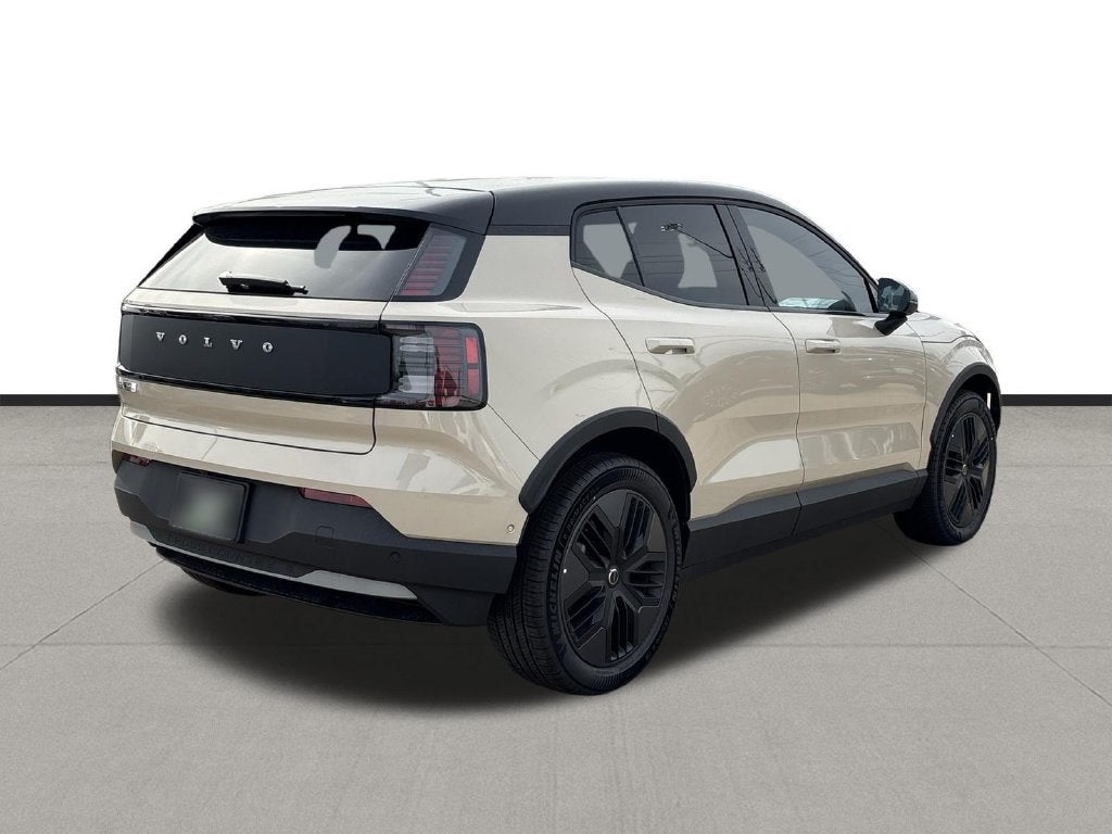 2026 Volvo EX30 Twin Motor Cross Country Ultra