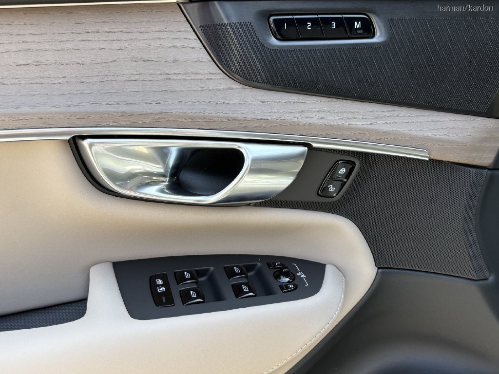 2026 Volvo XC90 Plug-In Hybrid T8 Plus 7 Passenger