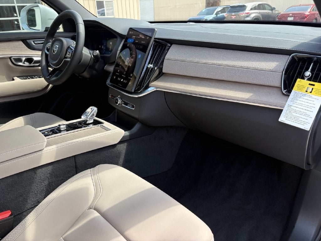 2026 Volvo XC90 Plug-In Hybrid T8 Plus 7 Passenger