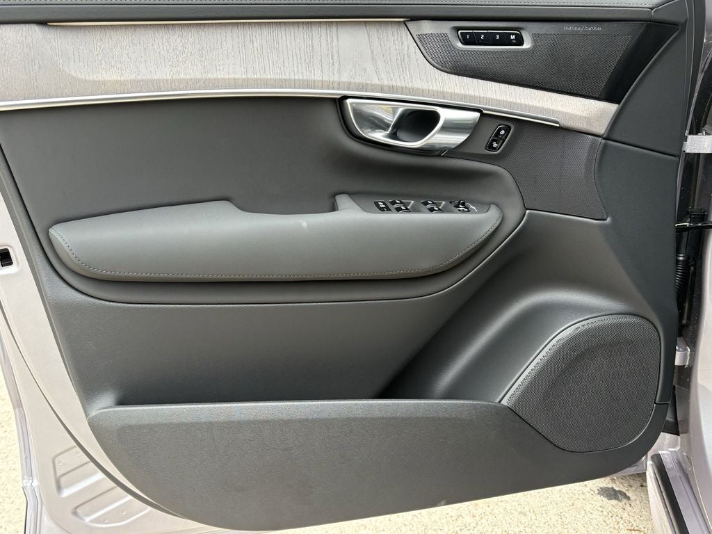 2026 Volvo XC90 Plug-In Hybrid T8 Ultra