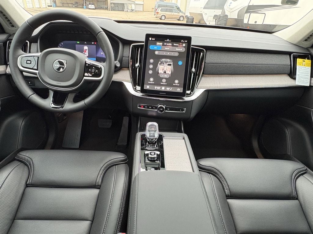 2026 Volvo XC90 Plug-In Hybrid T8 Ultra