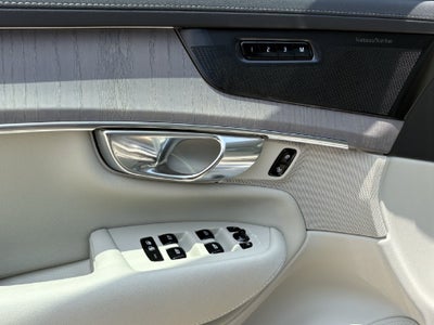 2026 Volvo XC90 Plug-In Hybrid T8 Ultra