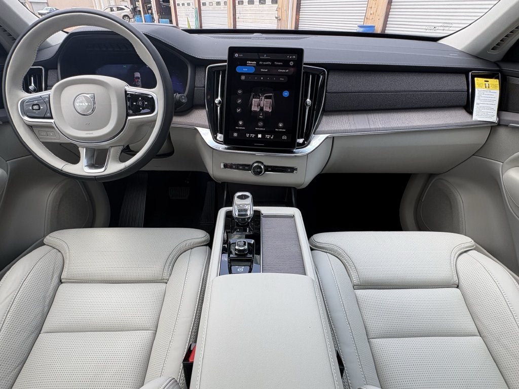 2026 Volvo XC90 Plug-In Hybrid T8 Ultra