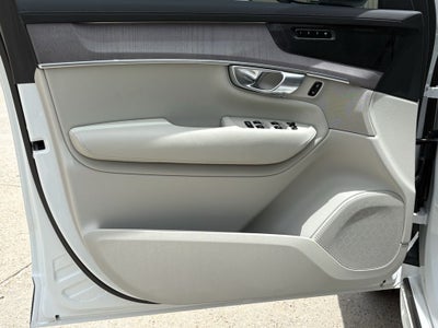 2026 Volvo XC90 Plug-In Hybrid T8 Ultra