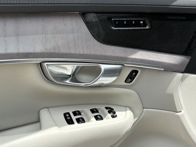 2026 Volvo XC90 Plug-In Hybrid T8 Ultra