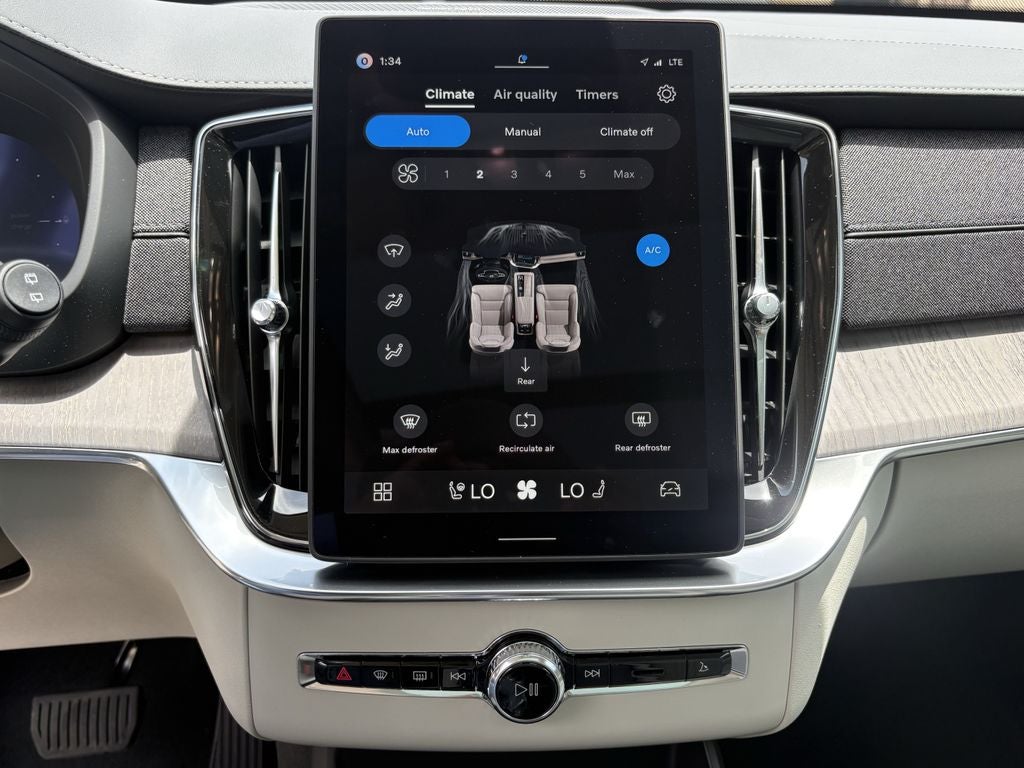 2026 Volvo XC90 Plug-In Hybrid T8 Ultra