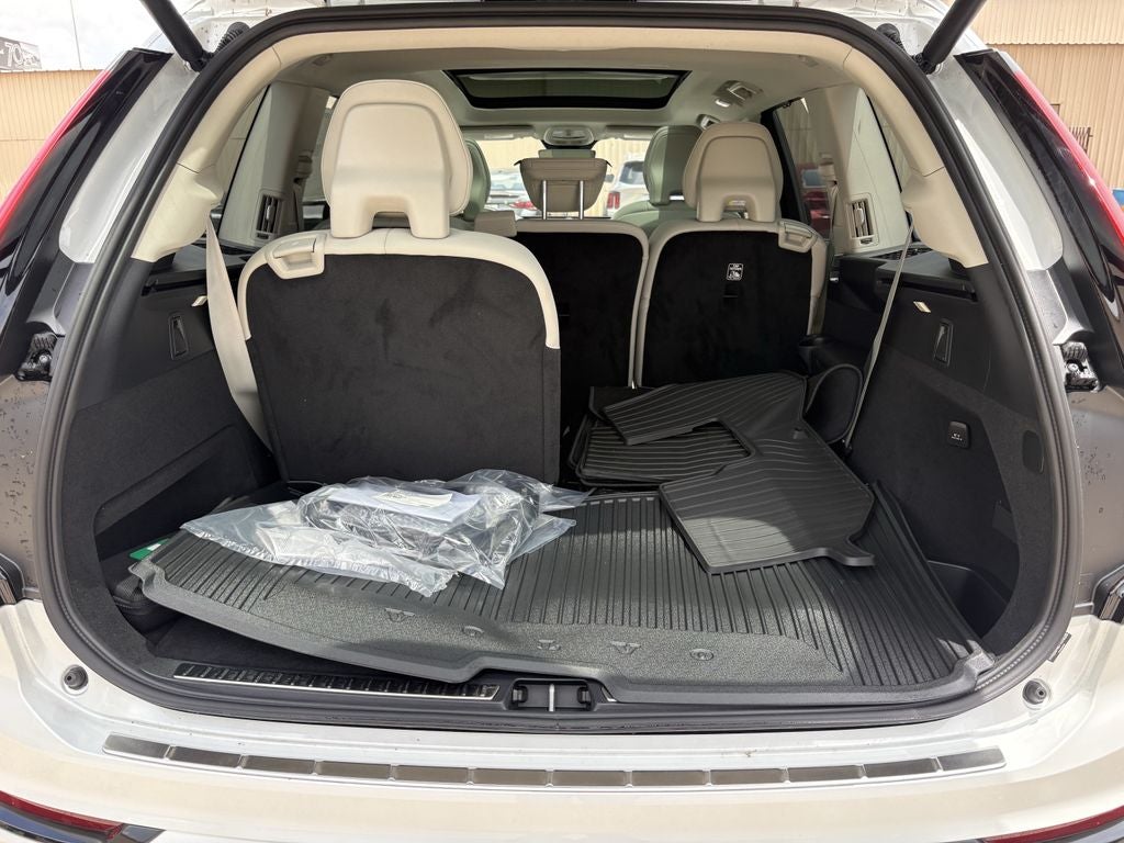 2026 Volvo XC90 Plug-In Hybrid T8 Ultra