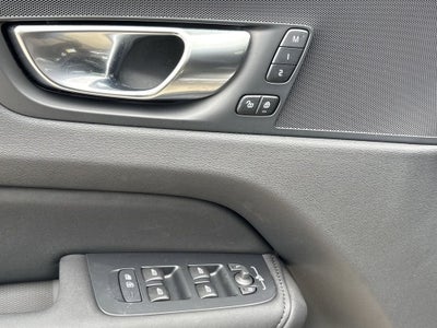 2026 Volvo XC60 Plug-In Hybrid T8 Plus