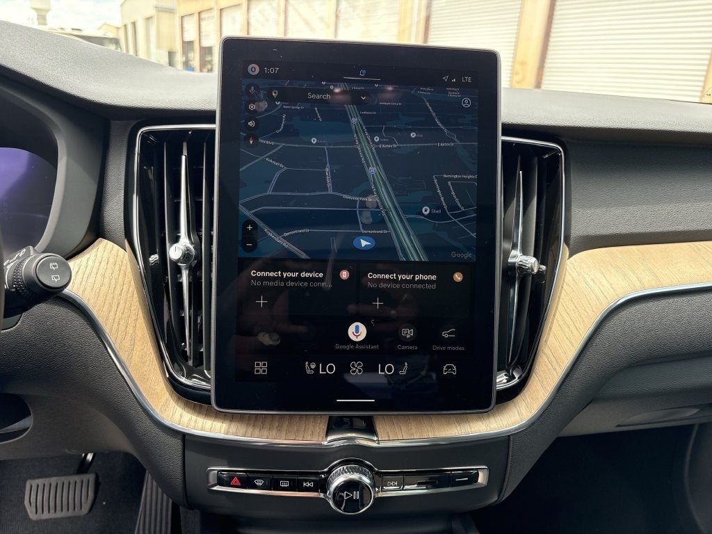 2026 Volvo XC60 Plug-In Hybrid T8 Plus