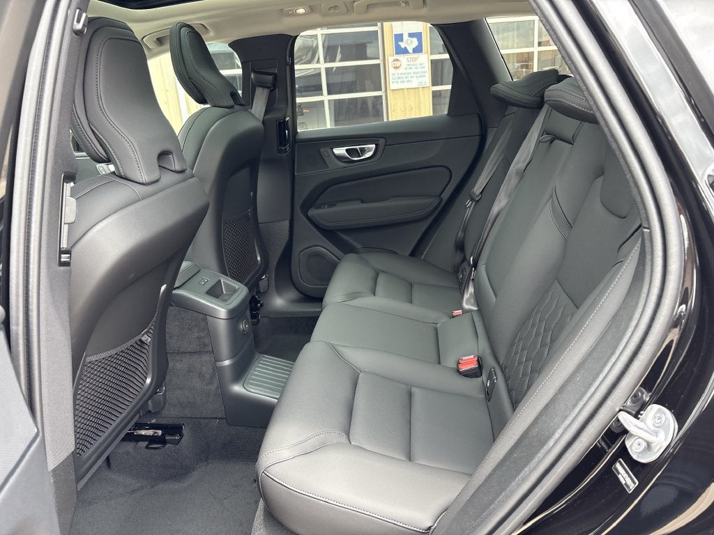 2026 Volvo XC60 Plug-In Hybrid T8 Plus