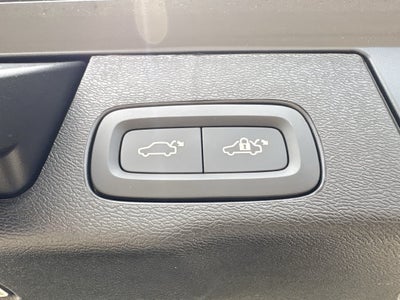 2026 Volvo XC60 Plug-In Hybrid T8 Plus