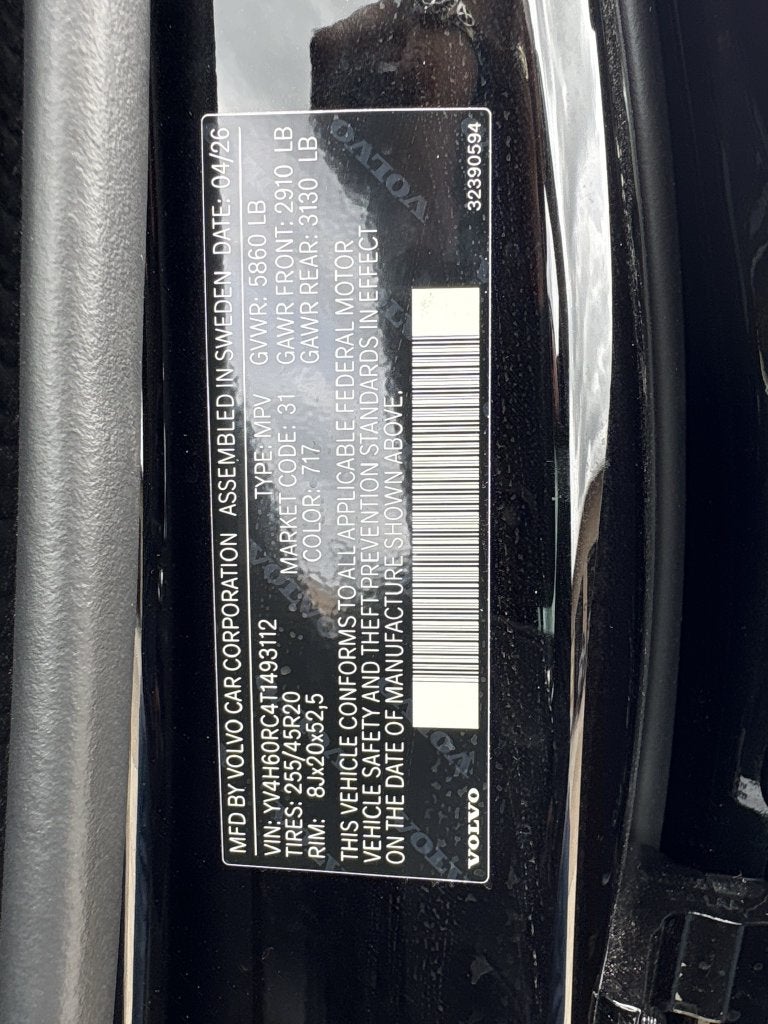 2026 Volvo XC60 Plug-In Hybrid T8 Plus