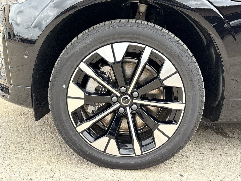 2026 Volvo XC60 Plug-In Hybrid T8 Plus