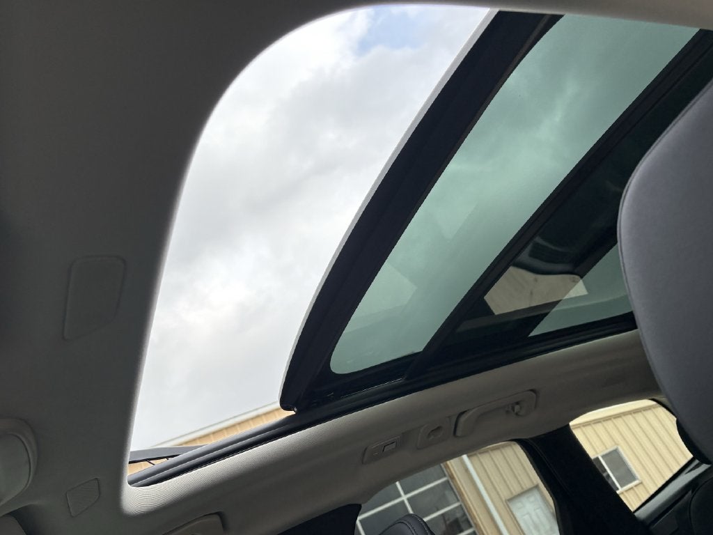 2026 Volvo XC60 Plug-In Hybrid T8 Plus