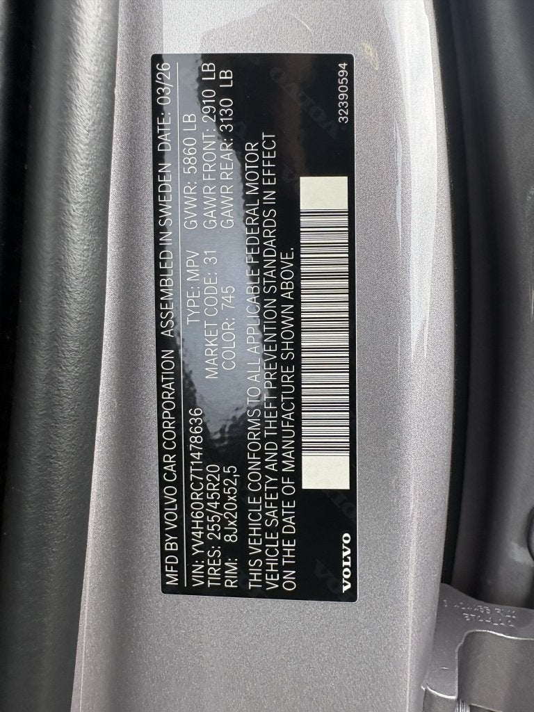 2026 Volvo XC60 Plug-In Hybrid T8 Plus