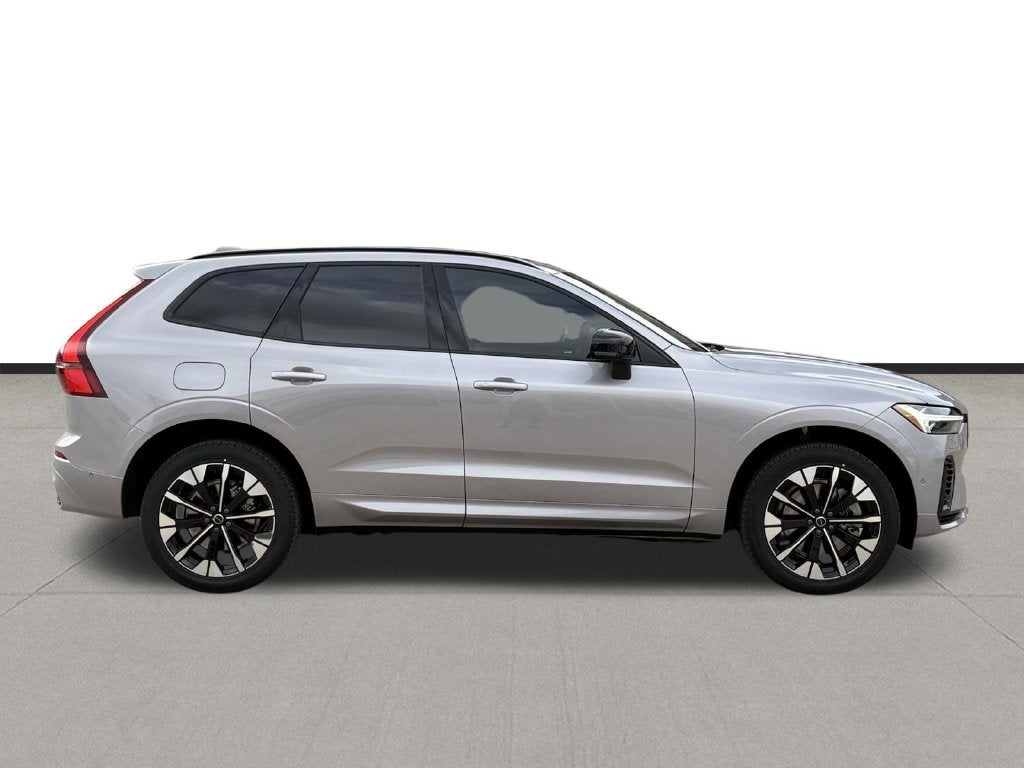 2026 Volvo XC60 Plug-In Hybrid T8 Plus