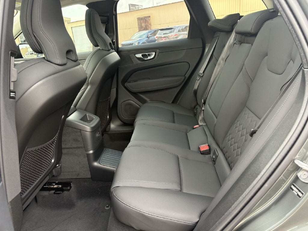2026 Volvo XC60 Plug-In Hybrid T8 Plus