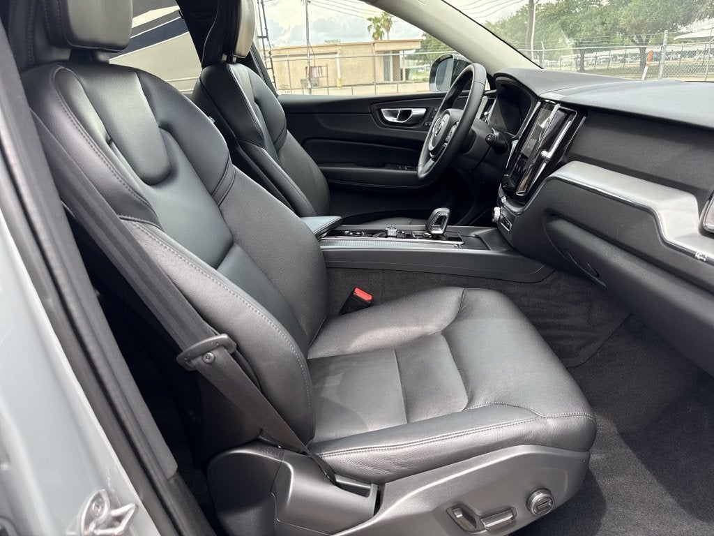 2024 Volvo XC60 B5 Core
