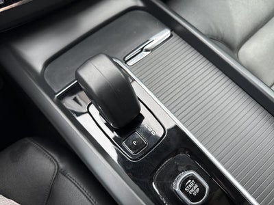 2024 Volvo XC60 B5 Core
