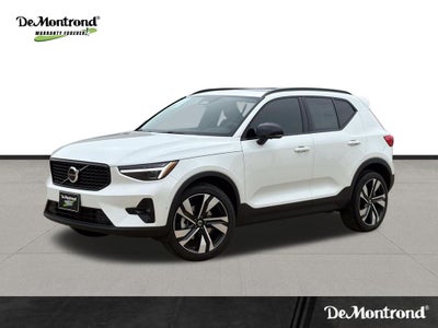 2026 Volvo XC40 B5 Plus
