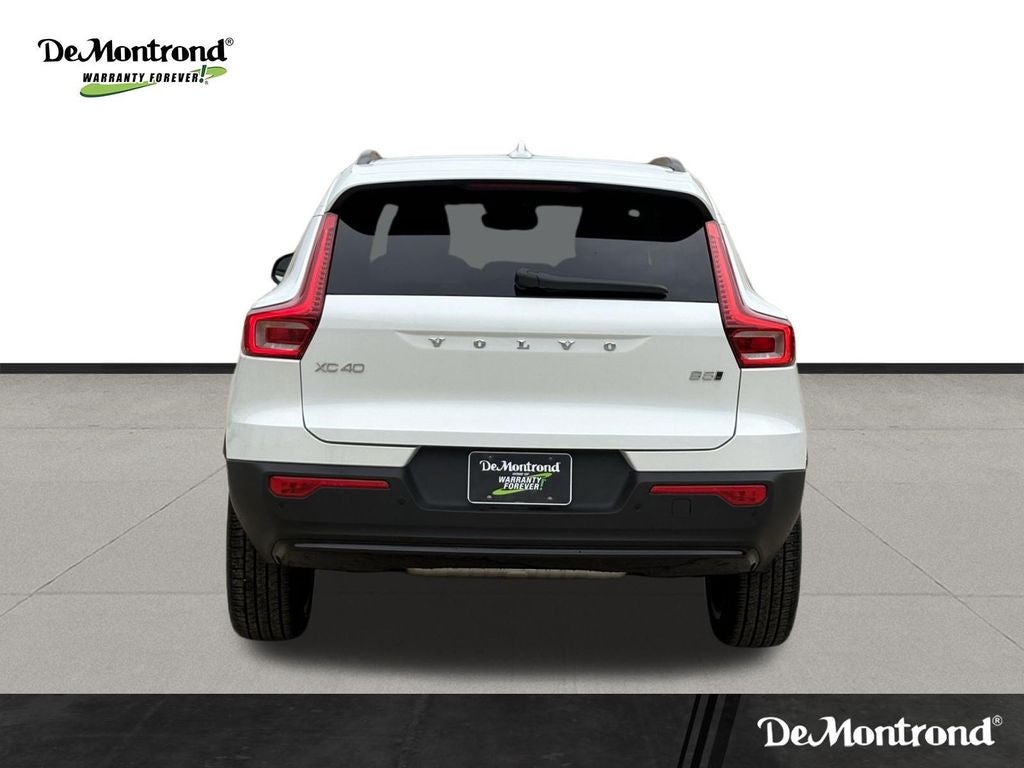 2026 Volvo XC40 B5 Plus