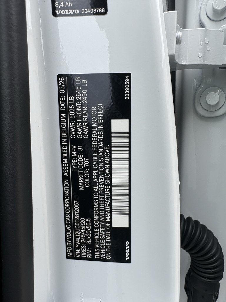 2026 Volvo XC40 B5 Plus