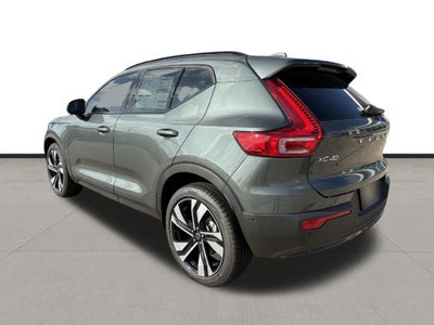 2026 Volvo XC40 B5 Plus