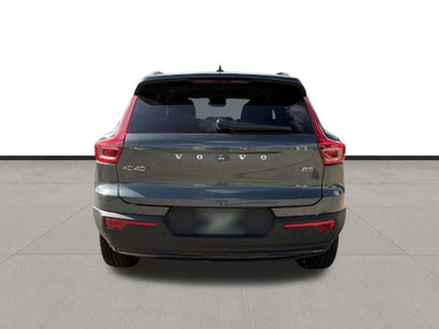 2026 Volvo XC40 B5 Plus