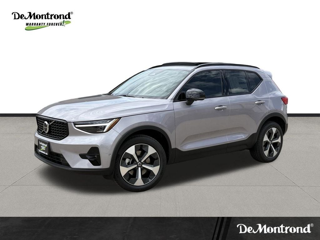 2026 Volvo XC40 B5 Plus