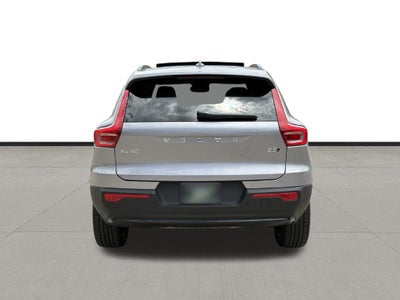 2026 Volvo XC40 B5 Plus