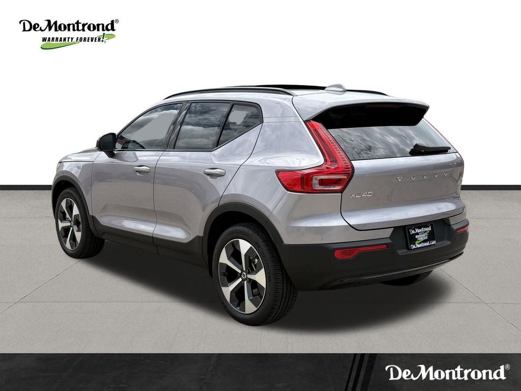 2026 Volvo XC40 B5 Plus