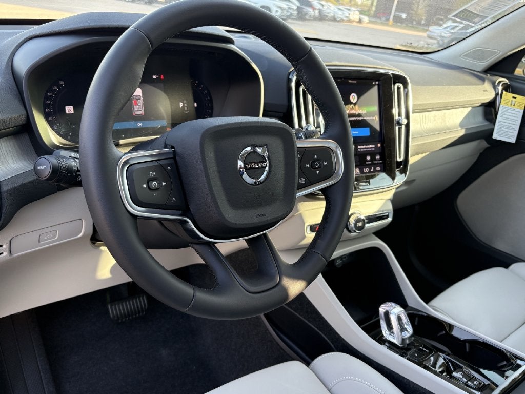 2026 Volvo XC40 B5 Plus