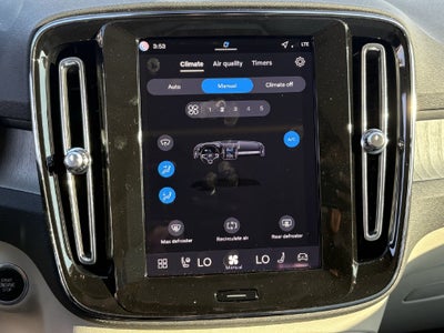 2026 Volvo XC40 B5 Plus