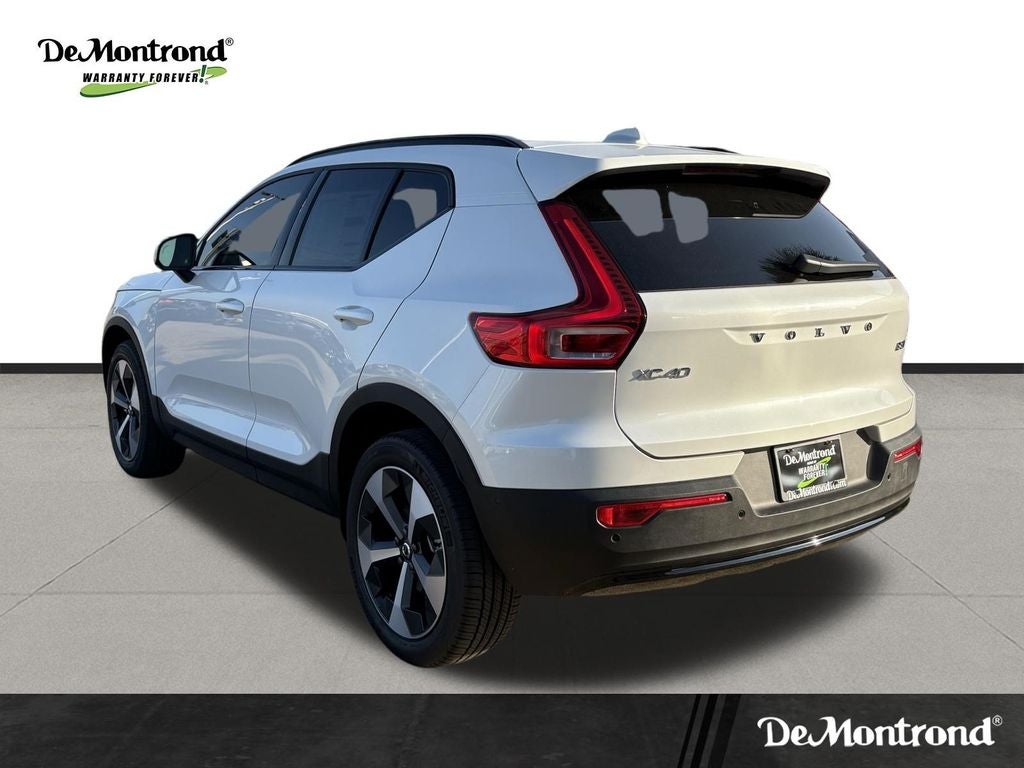 2026 Volvo XC40 B5 Plus