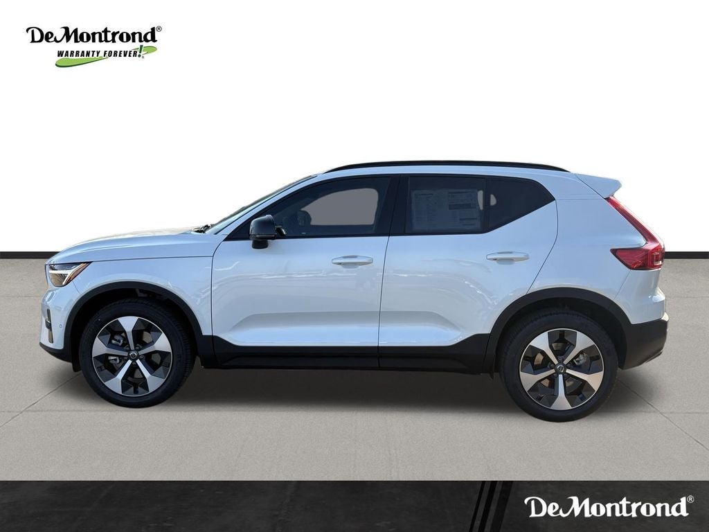 2026 Volvo XC40 B5 Plus
