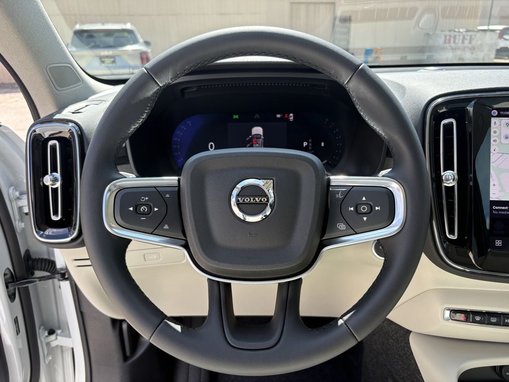 2026 Volvo XC40 B5 Plus